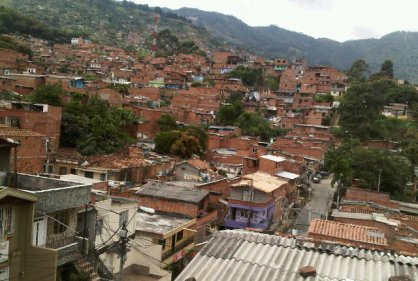 En riesgo de desalojo más de 1600 viviendas de la comuna 8  por la Empresa de Desarrollo Urbano (EDU)